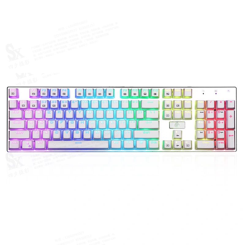 Tastiera da gioco meccanica RGB a 104 tasti USB cablata